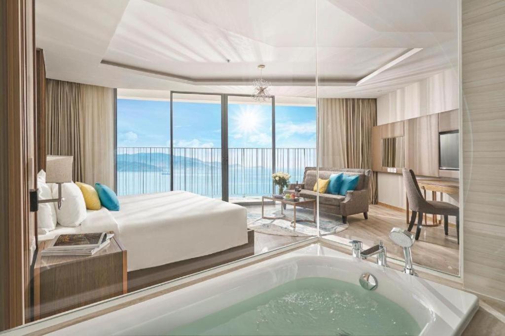 Panorama Nha Trang Hotel Managed By Lucy ภายนอก รูปภาพ